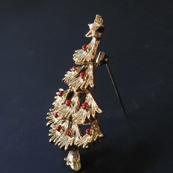 Festive Golden Christmas Tree Brooch, Vintage Christmas Themed Pin - Picture 2 of 10